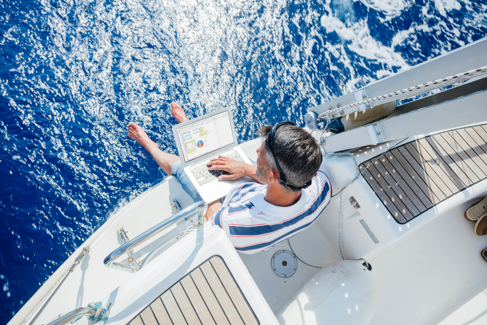 Télétravail sur un bateau